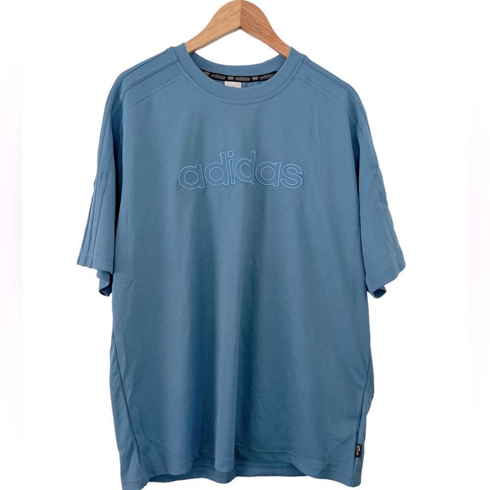Adidas men’s shirt EUC